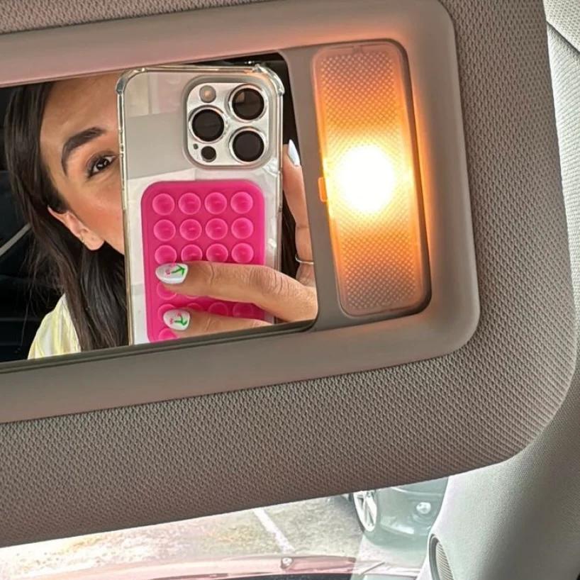 Sticky Phone Stand Silicone Suction Phone Case For Mobile